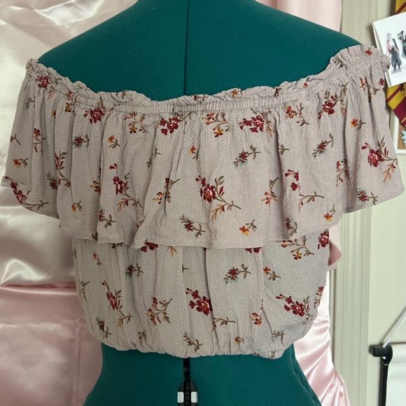 off the shoulder cropped top - Picture 2 of 2